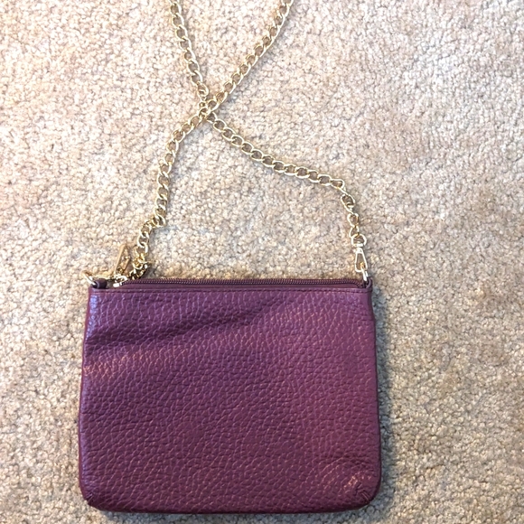 LODIS Maroon Crossbody Bag with Gold Chain - Picture 5 of 8